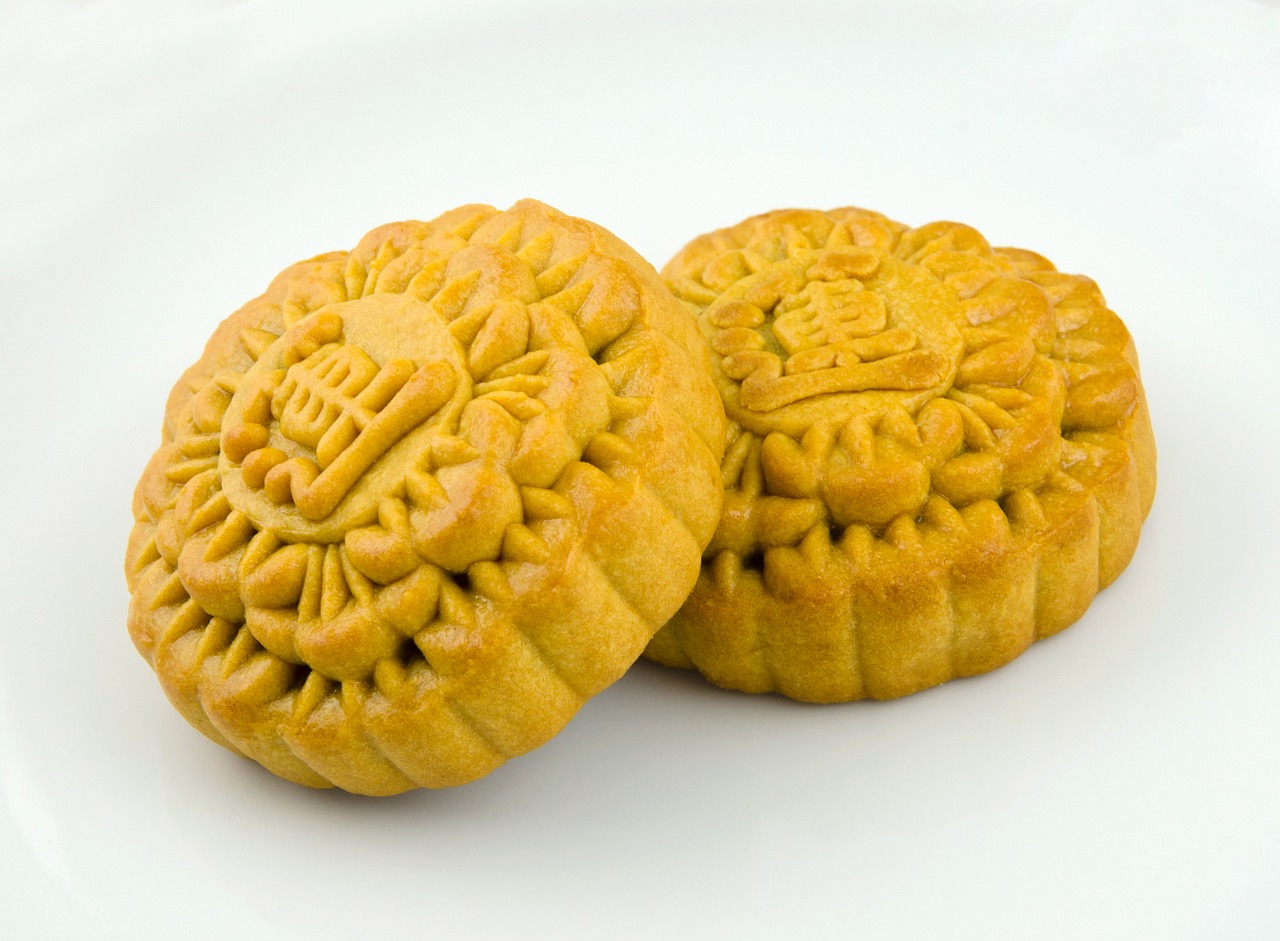 中秋佳节，团圆之夜，高校月饼设计神仙打架，谁将成为校园美食新宠？