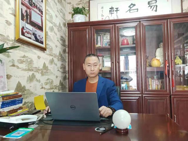 柏字取名念什么