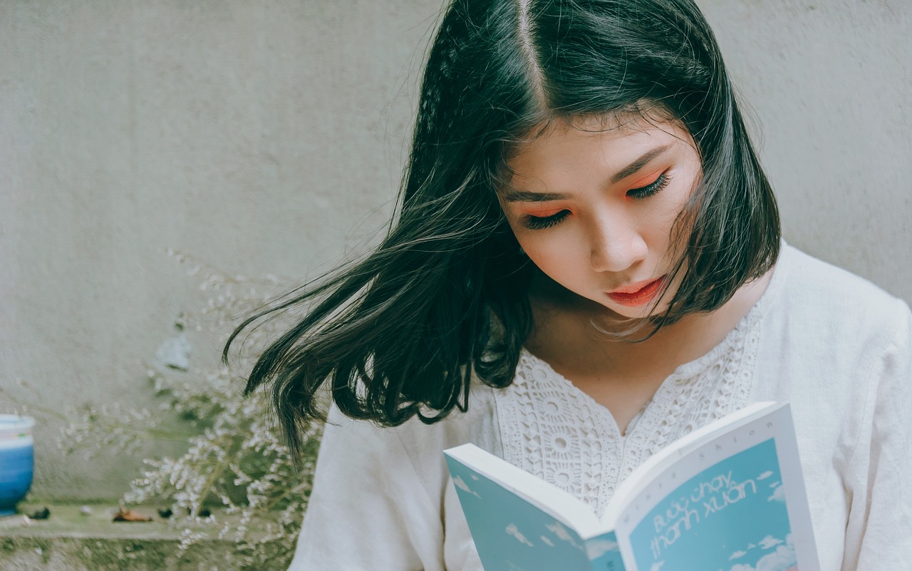 神秘的邻居，我的隔壁住着一位女妖